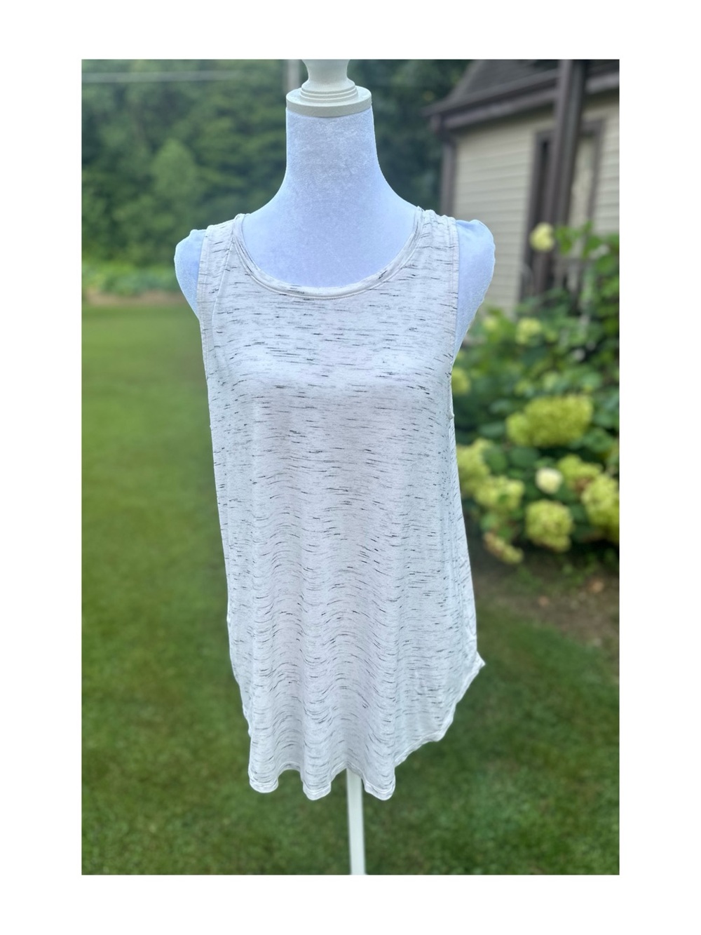 Old Navy White Space-Dyed Sleeveless Tank Top Size Medium